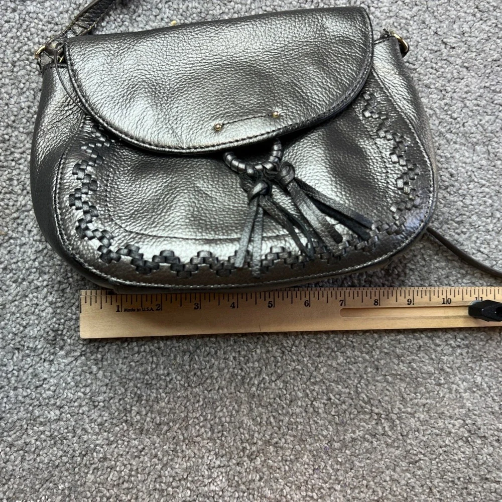 Tignanello purse pebbled Leather grey Crossbody Bag Tassel metallic chic fashion